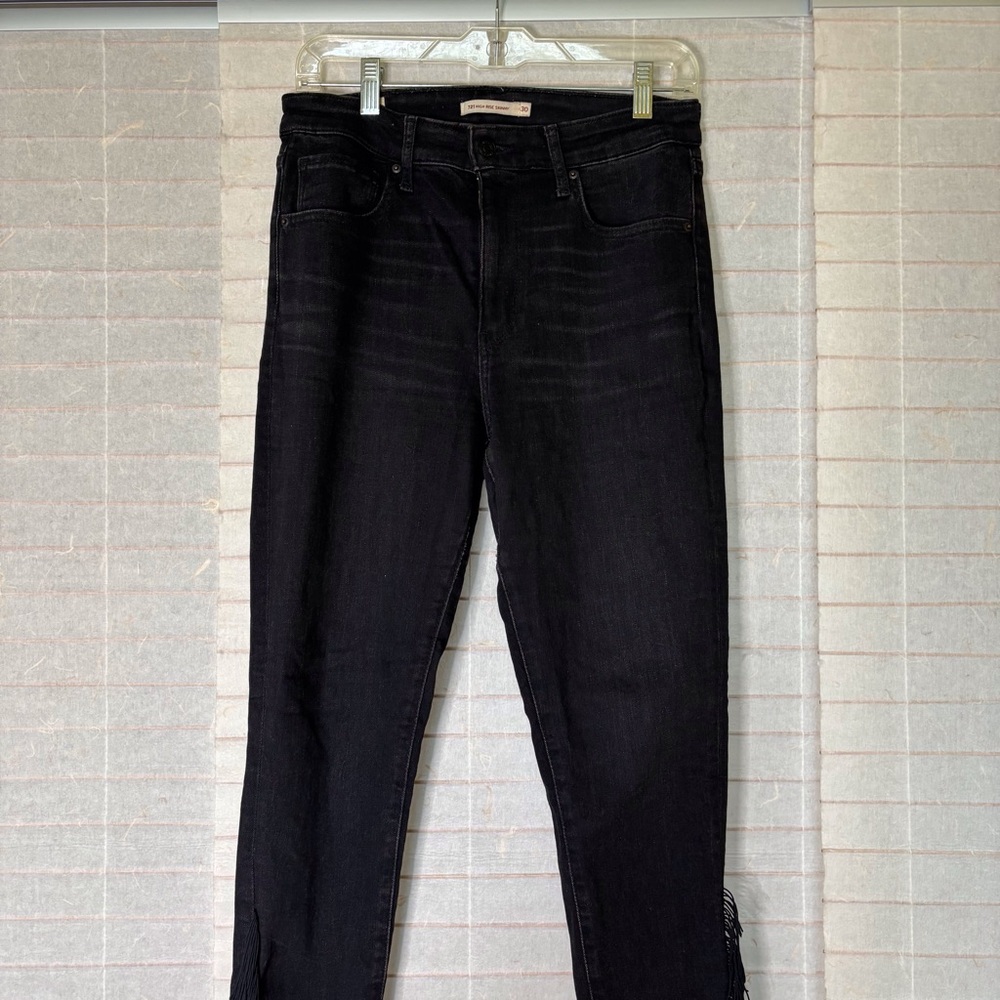 Levi’s Premium 721 Women's  30 High Rise Skinny Fringe Hem Black Jeans